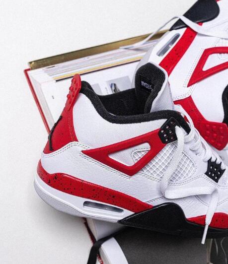 Retro Air Jordan 4 Red Cement