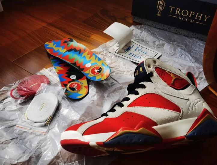 Trophy Room x Air Jordan 7 Retro New Sheriff Around