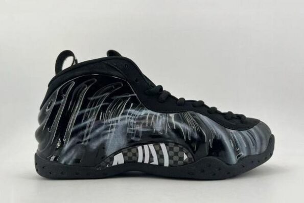 Air Foamposite One Black White Spray Men's