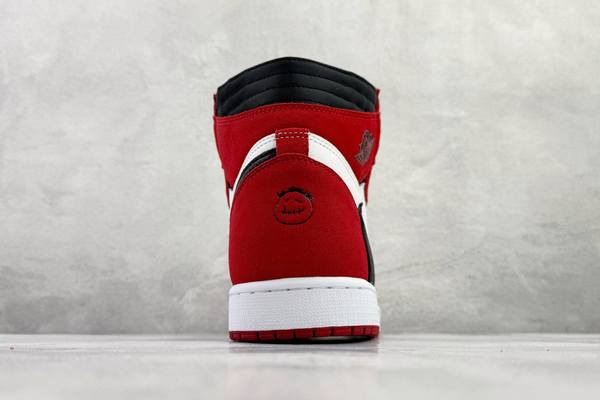 Travis Scott x Air Jordan 1 High OG Chicago--- (5)