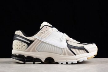 Zoom Vomero 5 Beige White Black Men's