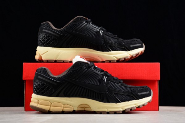 Zoom Vomero 5 Black Brown--- (4)