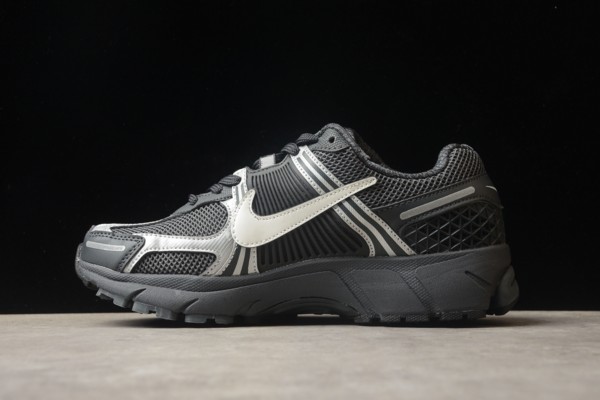 Zoom Vomero 5 Black Grey--- (2)