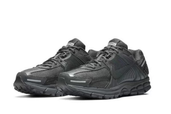 Zoom Vomero 5 Dark Grey Black--- (4)