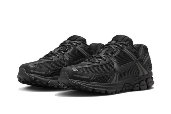 Zoom Vomero 5 Triple Black--- (3)